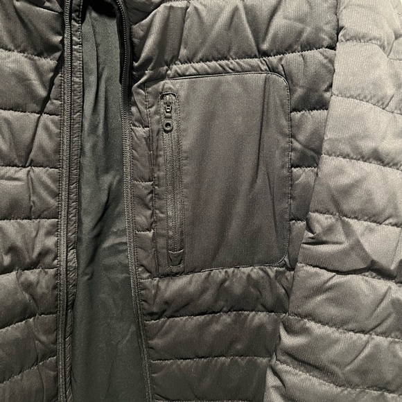 Girlfriend Collective Packable Puffer 4X - Picture 7 of 8